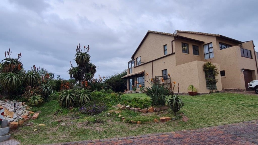 3 Bedroom Property for Sale in Mossel Bay Golf Estate Western Cape